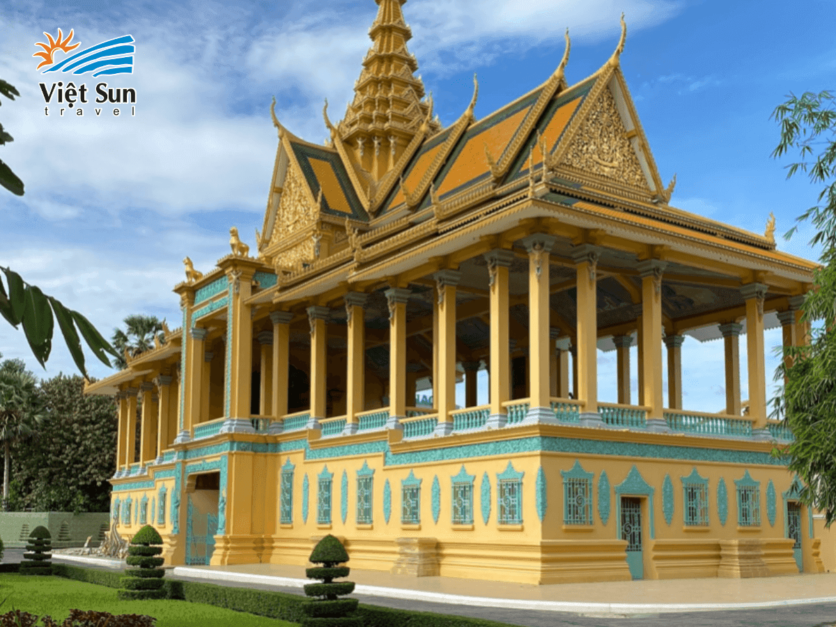 Cung điện Hoàng gia, biểu tượng du lịch nổi bật của Phnom Penh, Campuchia