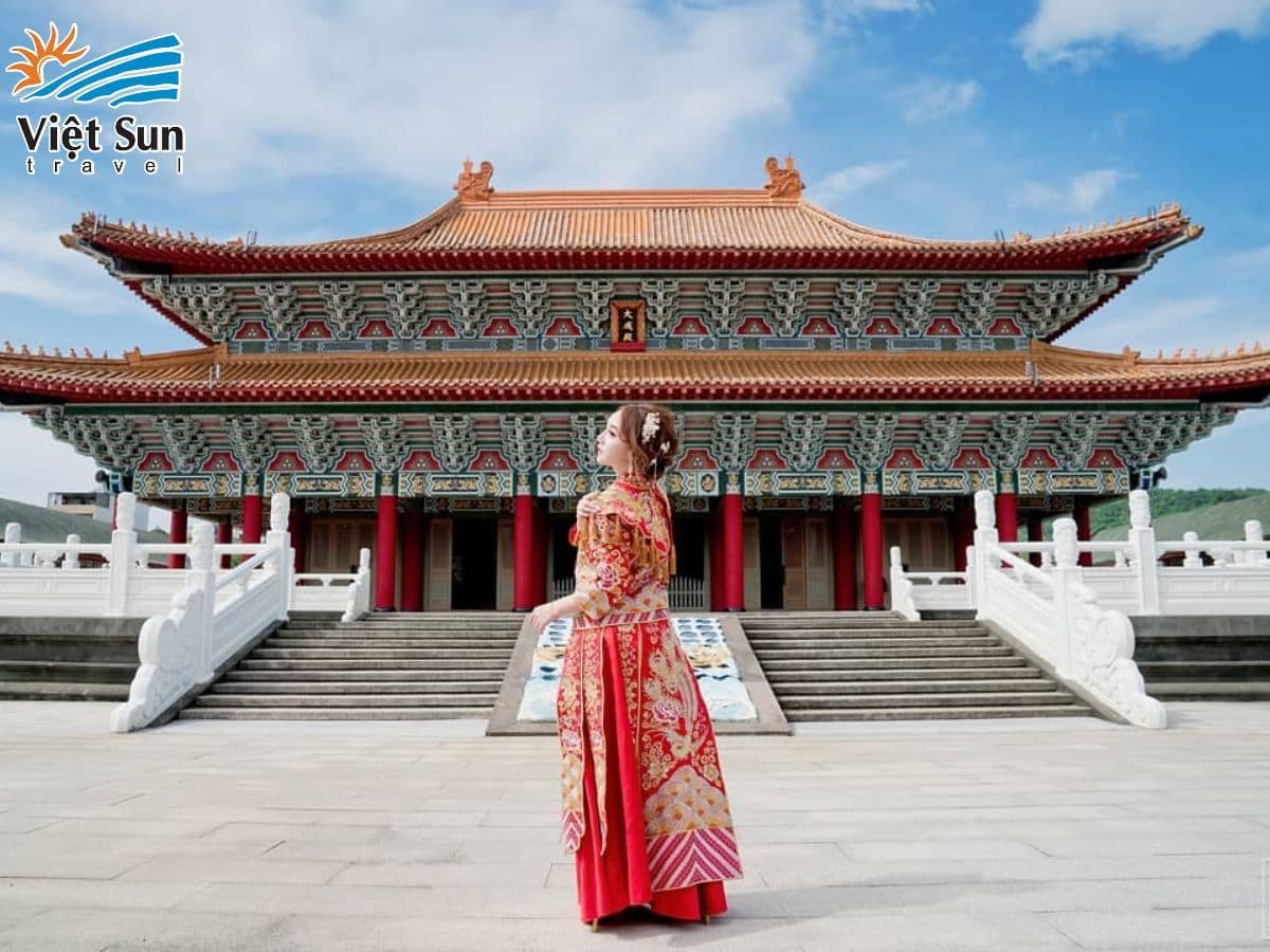 Di Tích Long Sơn Tự tour Đài Loan