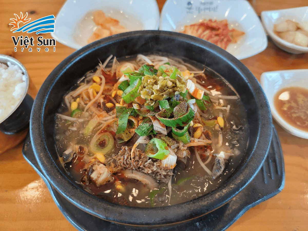 Đồ uống giải rượu Hàn Quốc - Canh Haejangguk và nước giải rượu tiện lợi