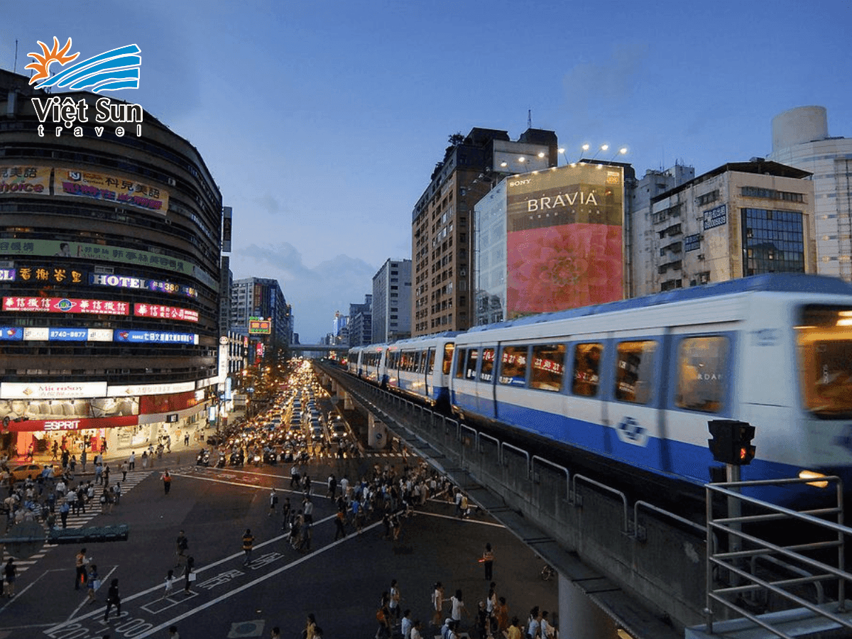 Du khách có thể di chuyển bằng phương tiện giao thông công cộng tiện lợi tại Đài Loan