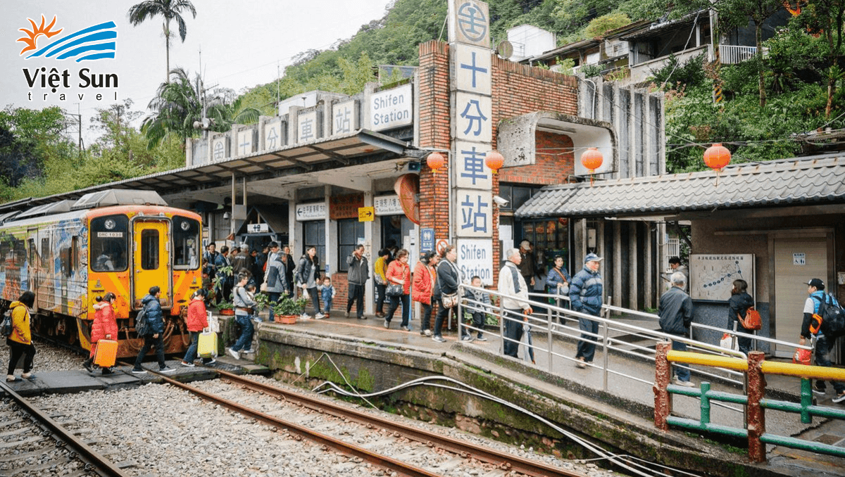 Đường ray làng cổ thập phần