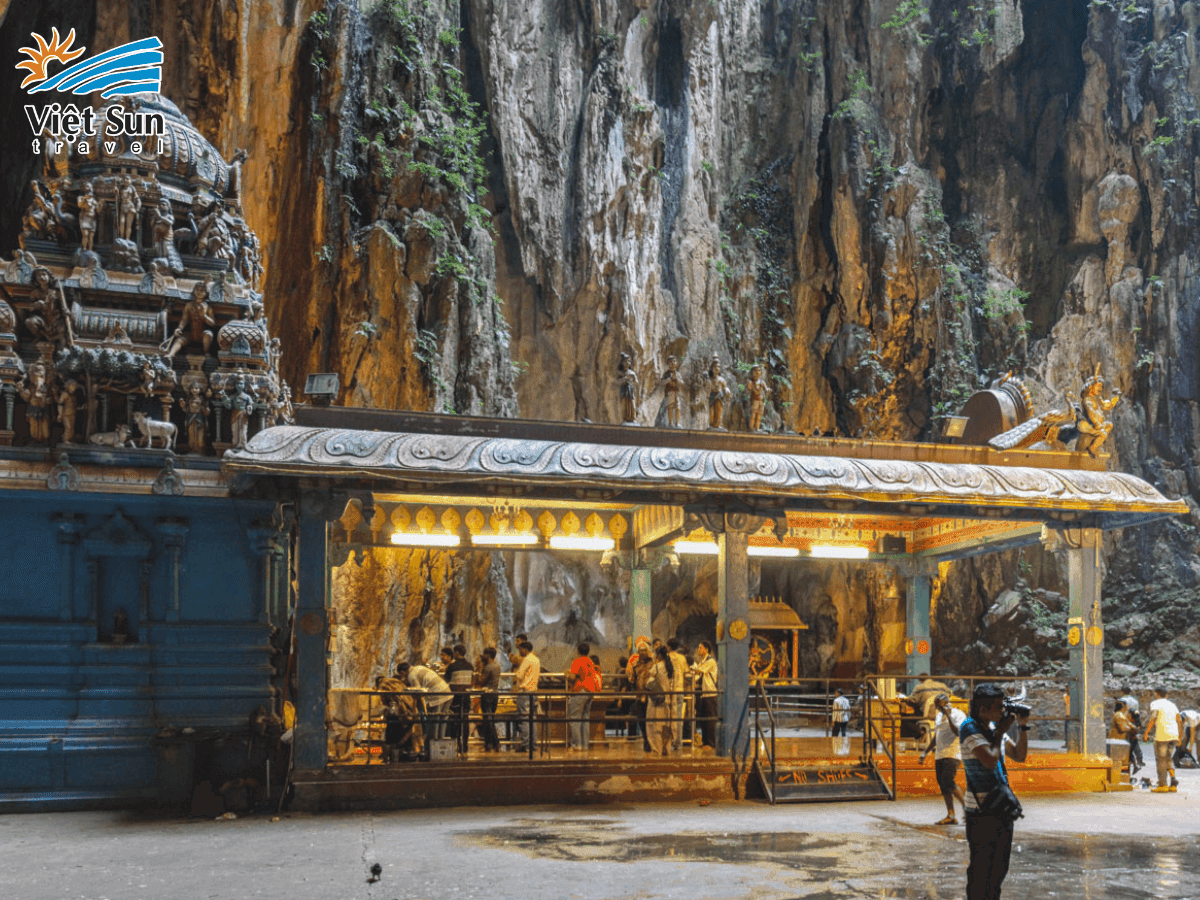 Hang Đền Thờ - Trung tâm của hang động Động Batu
