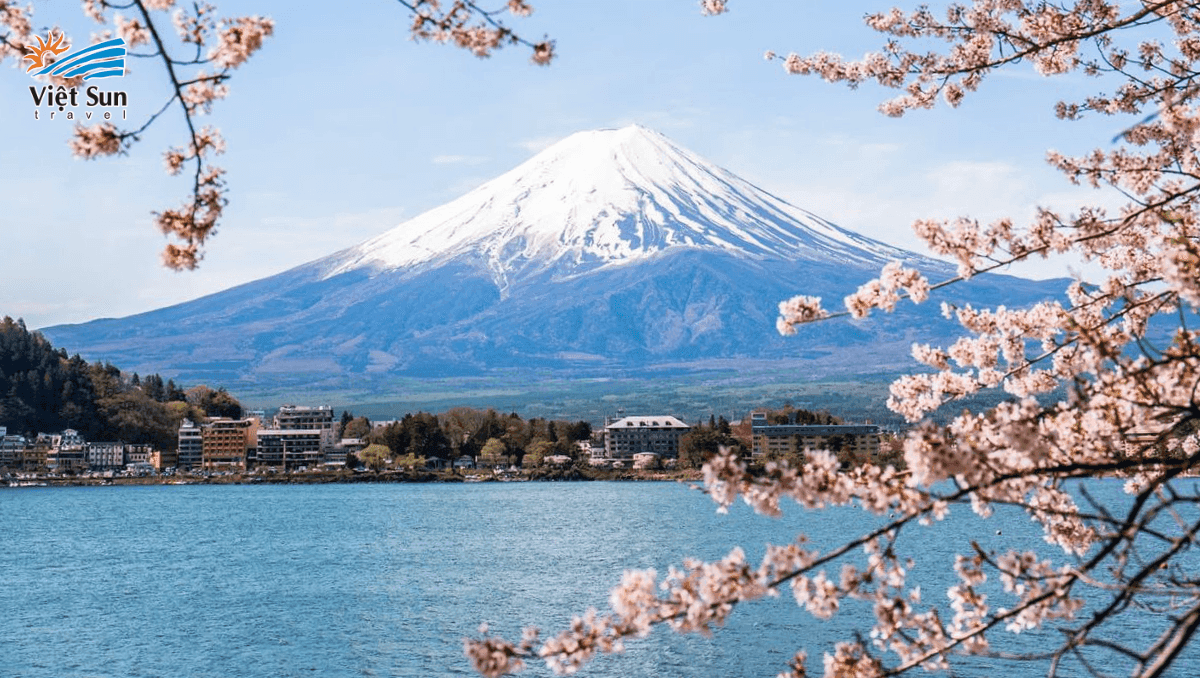 Hồ Kawaguchiko Nhật Bản Viet Sun