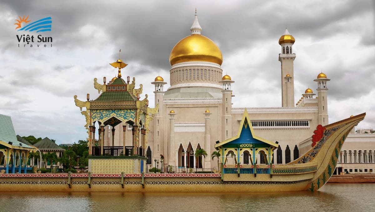 Hoàng cung Istana Nurul Iman