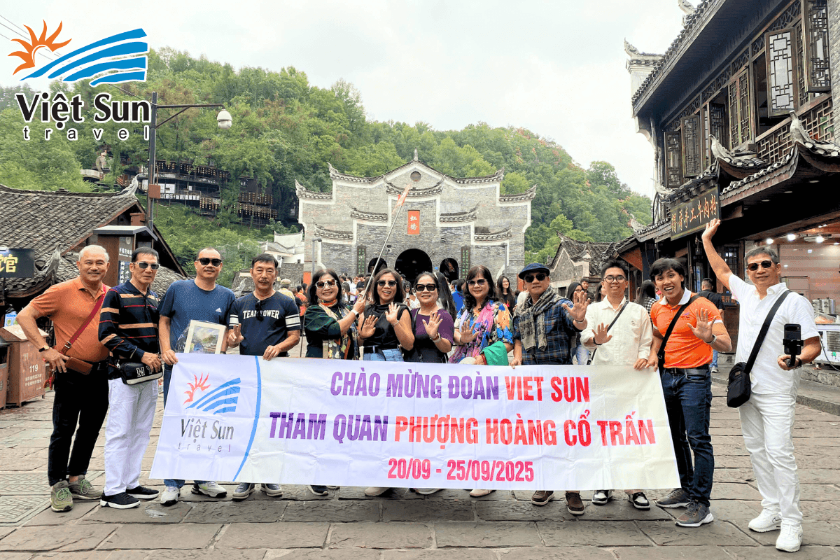 Khám Phá Phượng Hoàng Cổ Trấn - Trương Gia Giới 6N5Đ