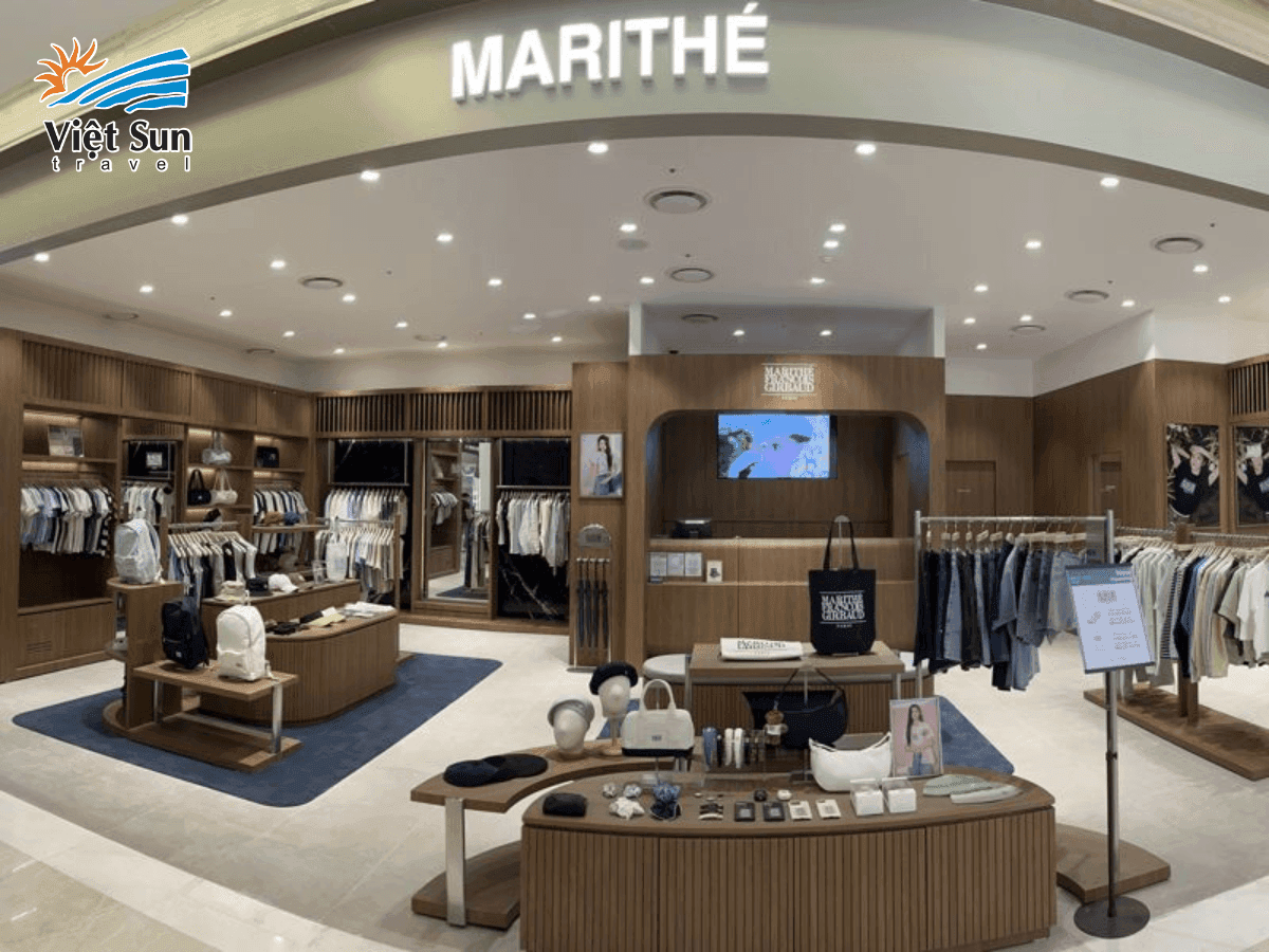 Khám phá phong cách đẳng cấp tại khu vực thời trang Shilla với đa dạng thương hiệu quốc tế và nội địa