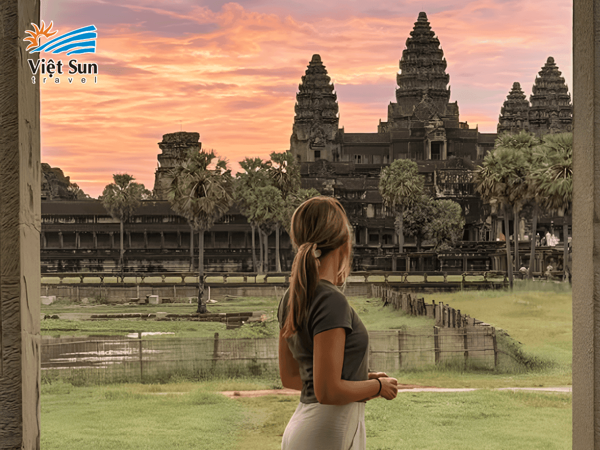 Khoảnh khắc huyền ảo tại Angkor Wat, biểu tượng du lịch Campuchia
