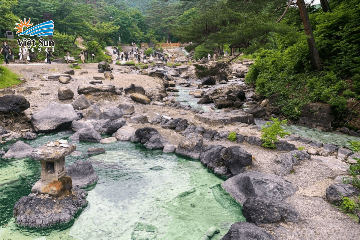 Kusatsu Onsen – top 3 onsen nổi tiếng Nhật Bản.
