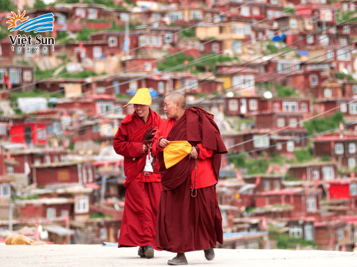 Larung Gar, nơi kiến thức Phật giáo và sự tĩnh lặng hòa quyện