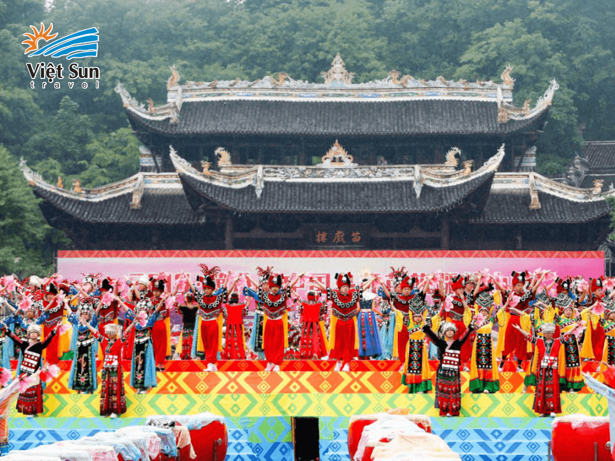 Lễ hội dân gian ở vùng Miêu Cương – nơi lưu giữ những tập tục lâu đời