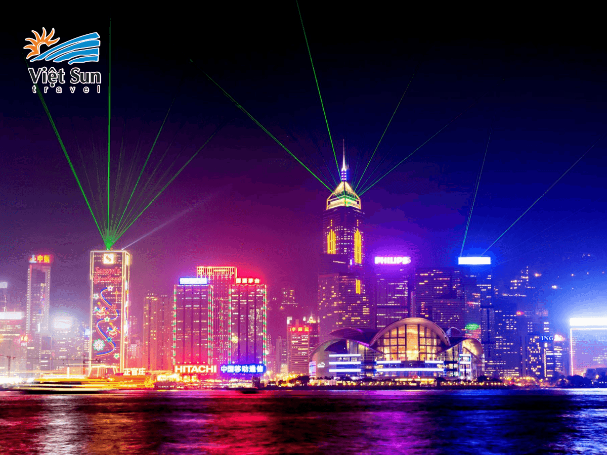 Màn trình diễn Symphony of Lights ấn tượng tại Đại Lộ Ngôi Sao Hồng Kông