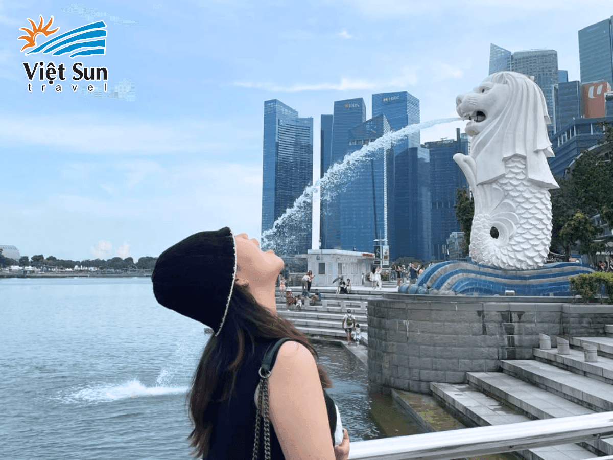 Merlion Park, địa điểm chụp hình nổi tiếng với tượng Sư tử biển biểu tượng của Singapore