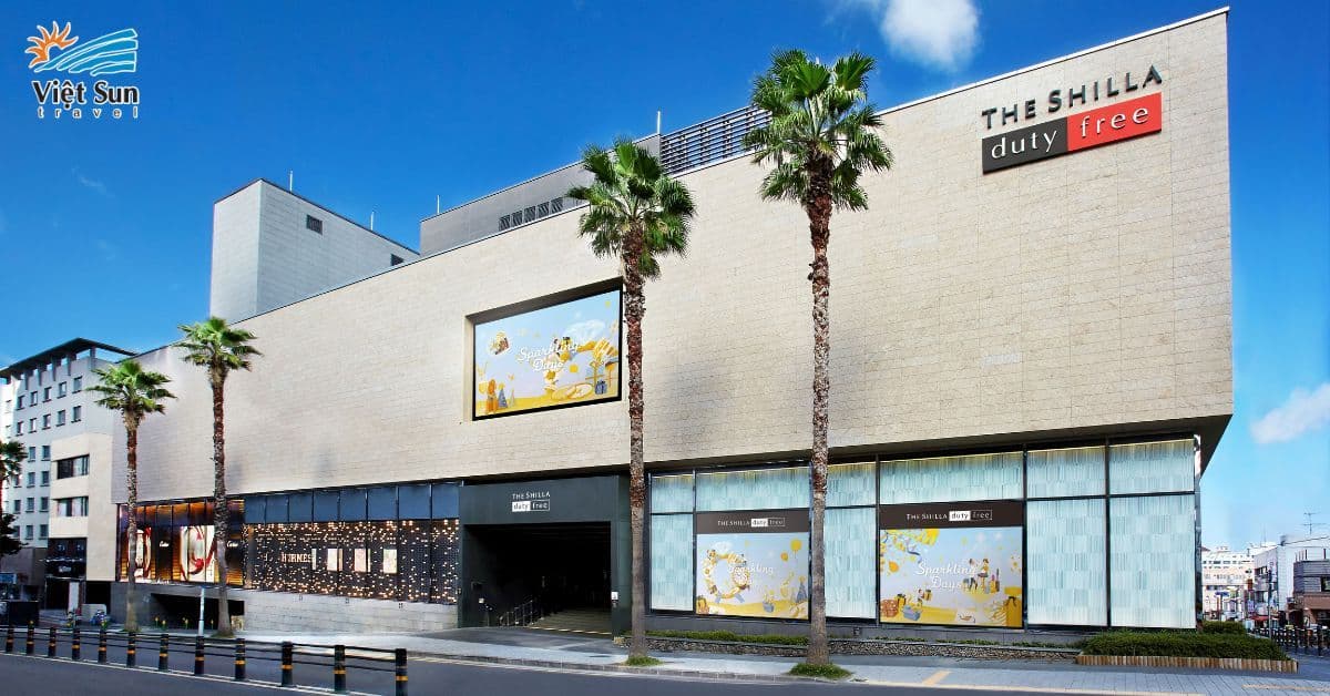 Mua sắm tại trung tâm The Shilla