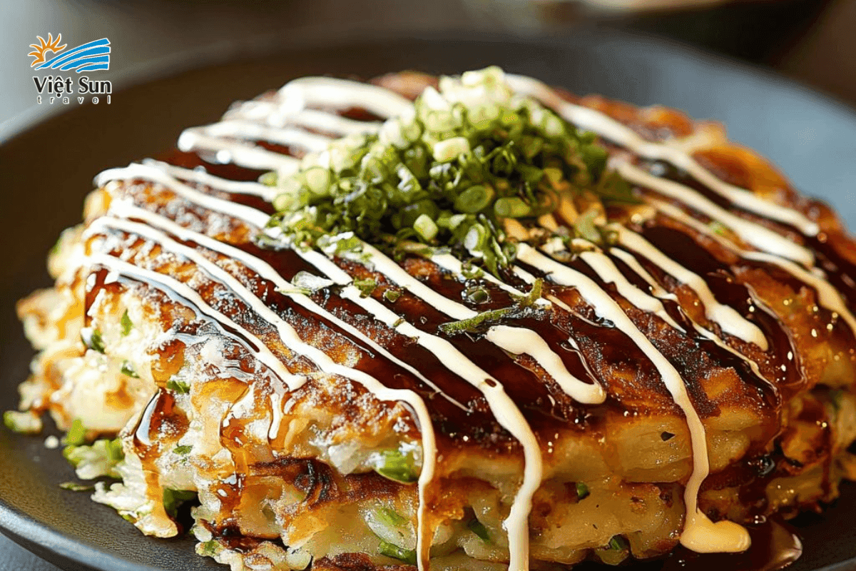 Okonomiyaki – Bánh xèo Nhật nổi tiếng tại Osaka.