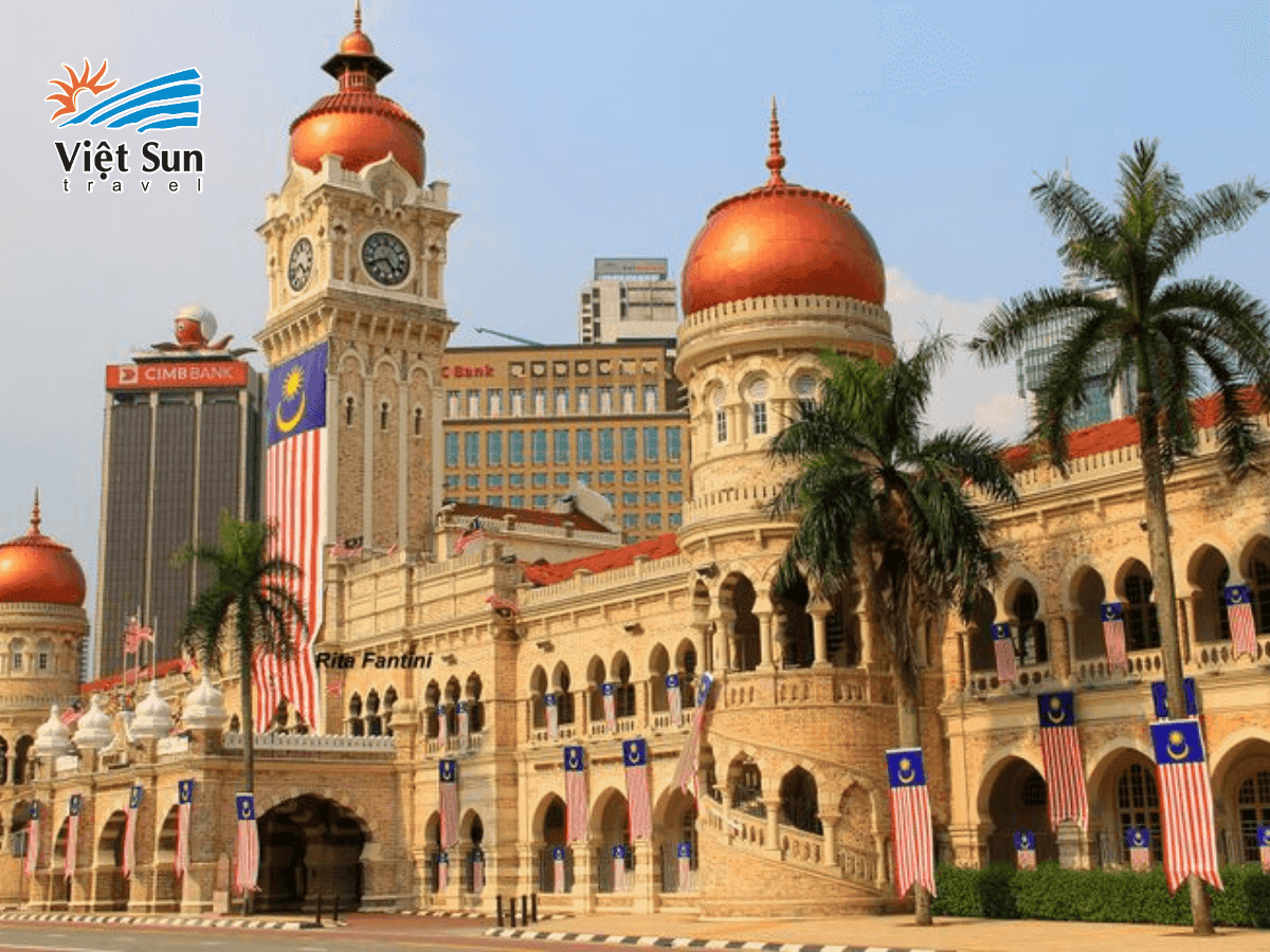 Quảng trường Merdeka - công trình kiến trúc vĩ đại của quốc gia