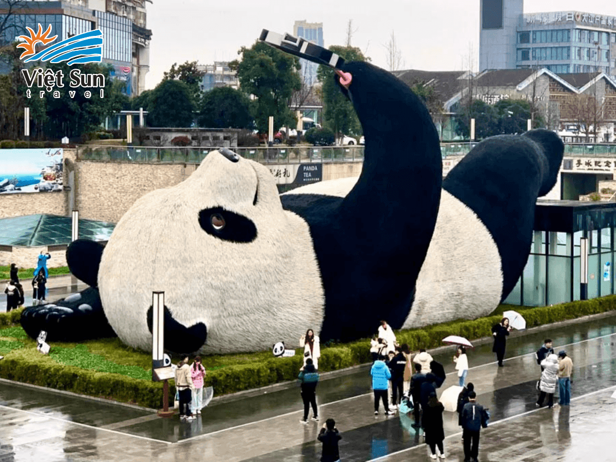 Quảng trường Ngưỡng Thiên Oa