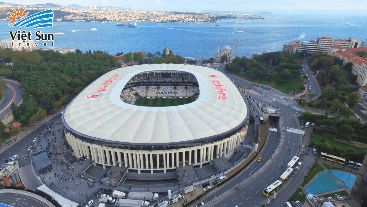 Sân vận động Beşiktaş Thổ Nhĩ Kỳ - Viet Sun Travel