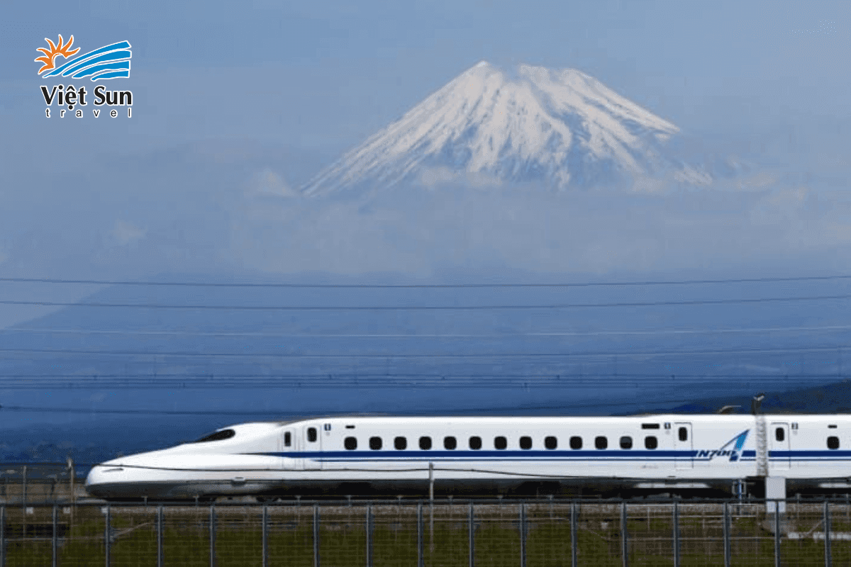 Tàu Shinkansen – niềm tự hào công nghệ Nhật Bản.