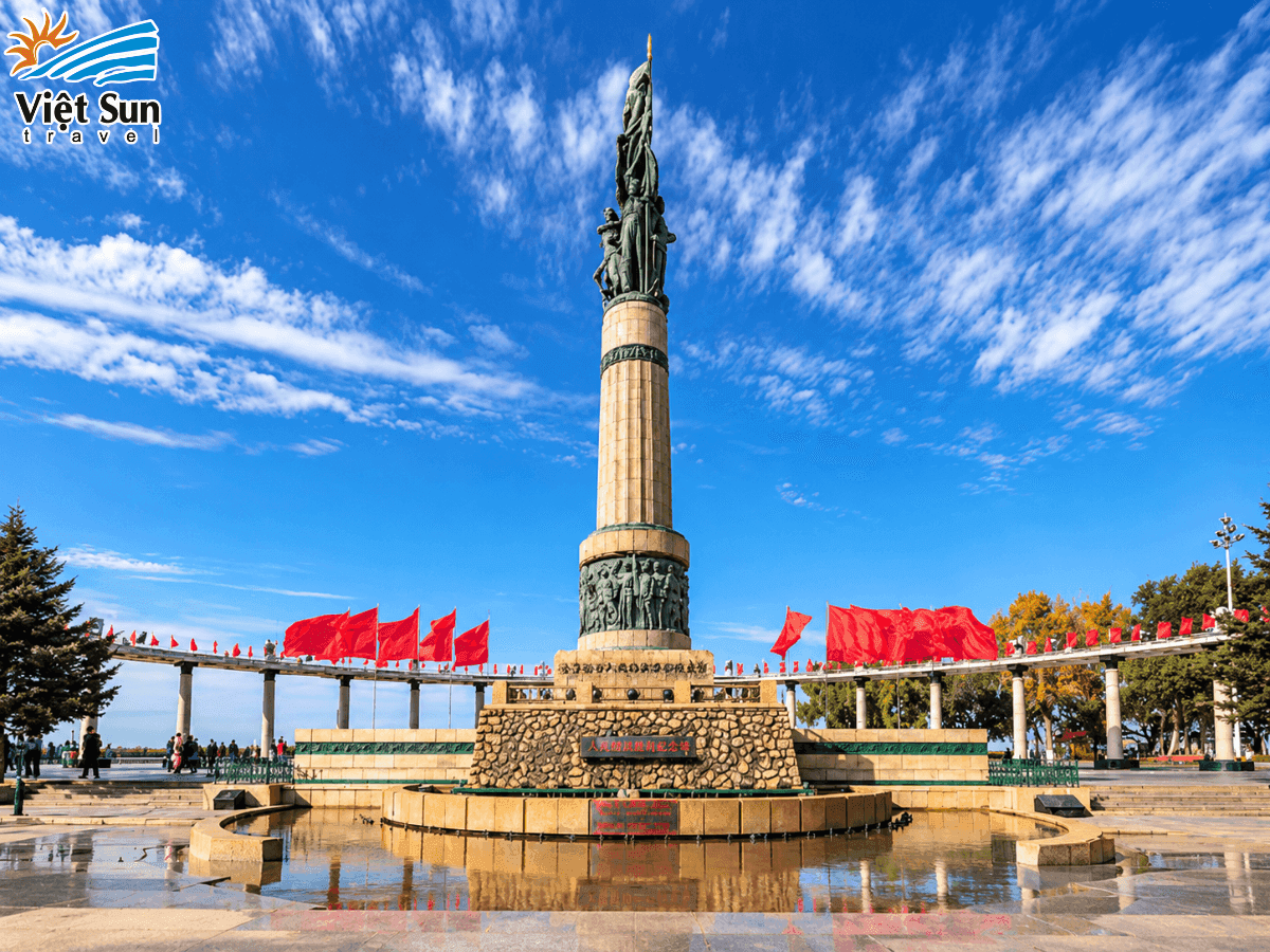 Tháp tưởng niệm chống lũ