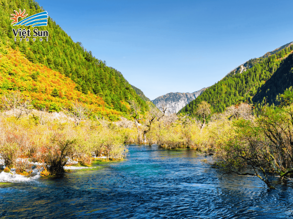 Thung lũng Thụ Chính, tuyến tham quan nổi bật nhất Cửu Trại Câu