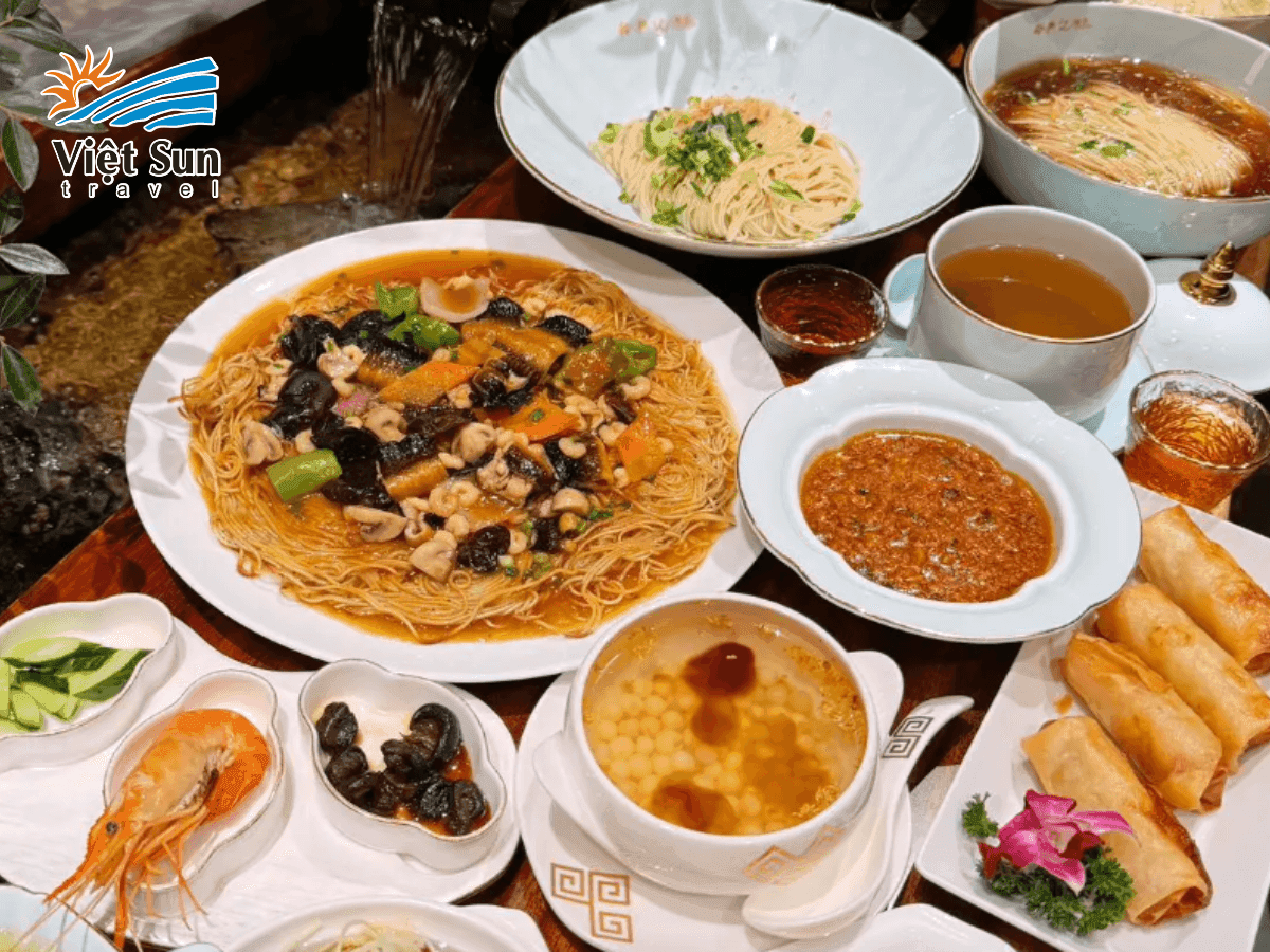 Thưởng thức ẩm thực Hồng Kông ven biển tại Vịnh Nước Cạn