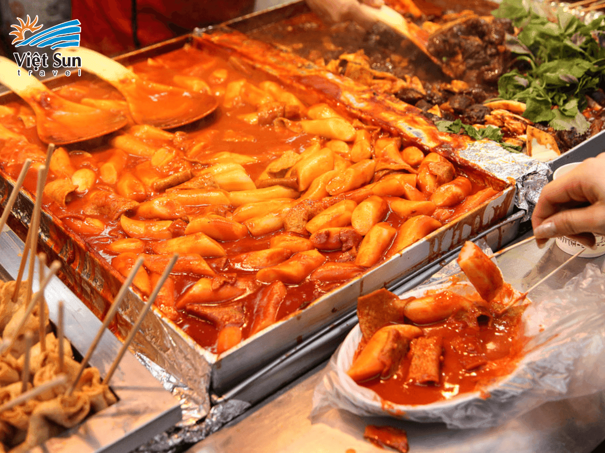Thưởng thức ẩm thực đường phố Hàn Quốc thơm ngon