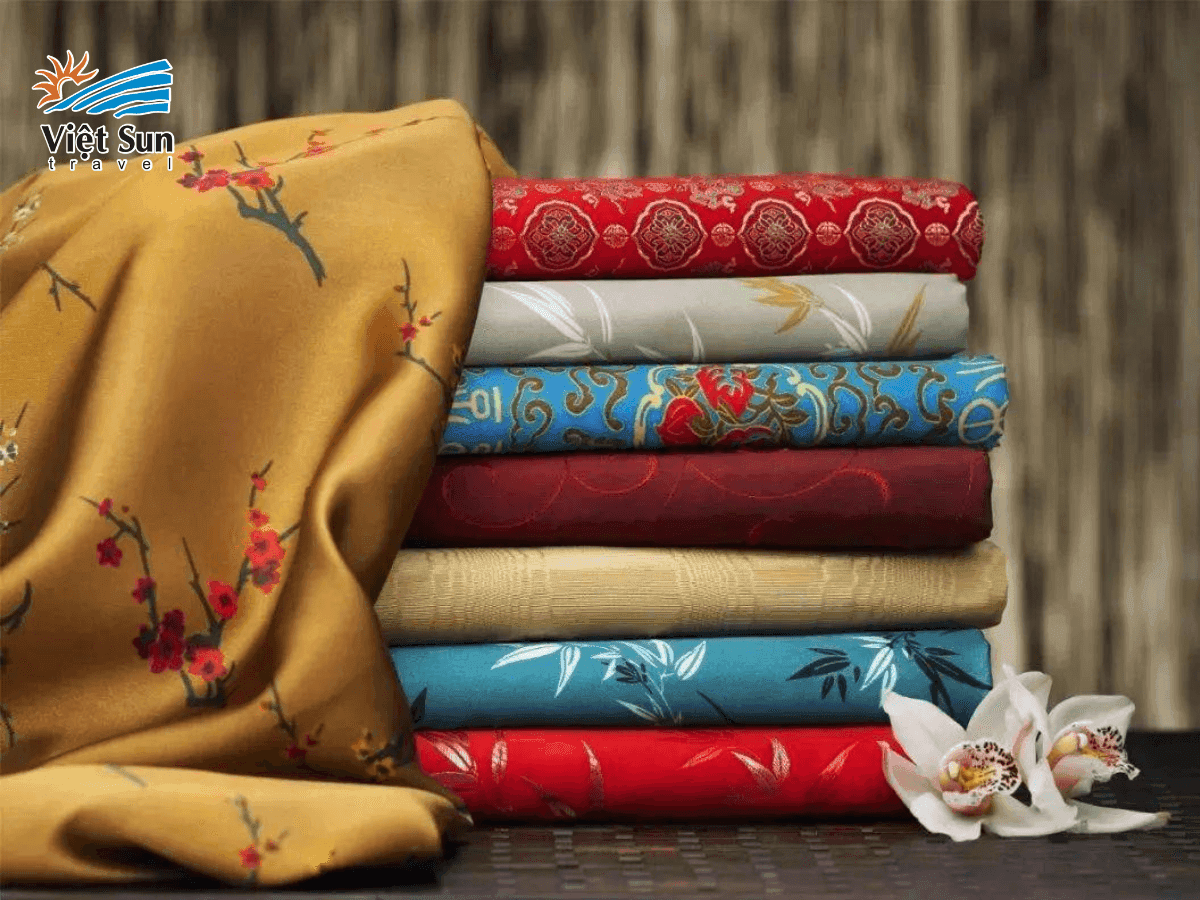 Tơ lụa Trung Hoa – đặc sản Trung Quốc làm quà mang vẻ đẹp tinh tế và sang trọng.png