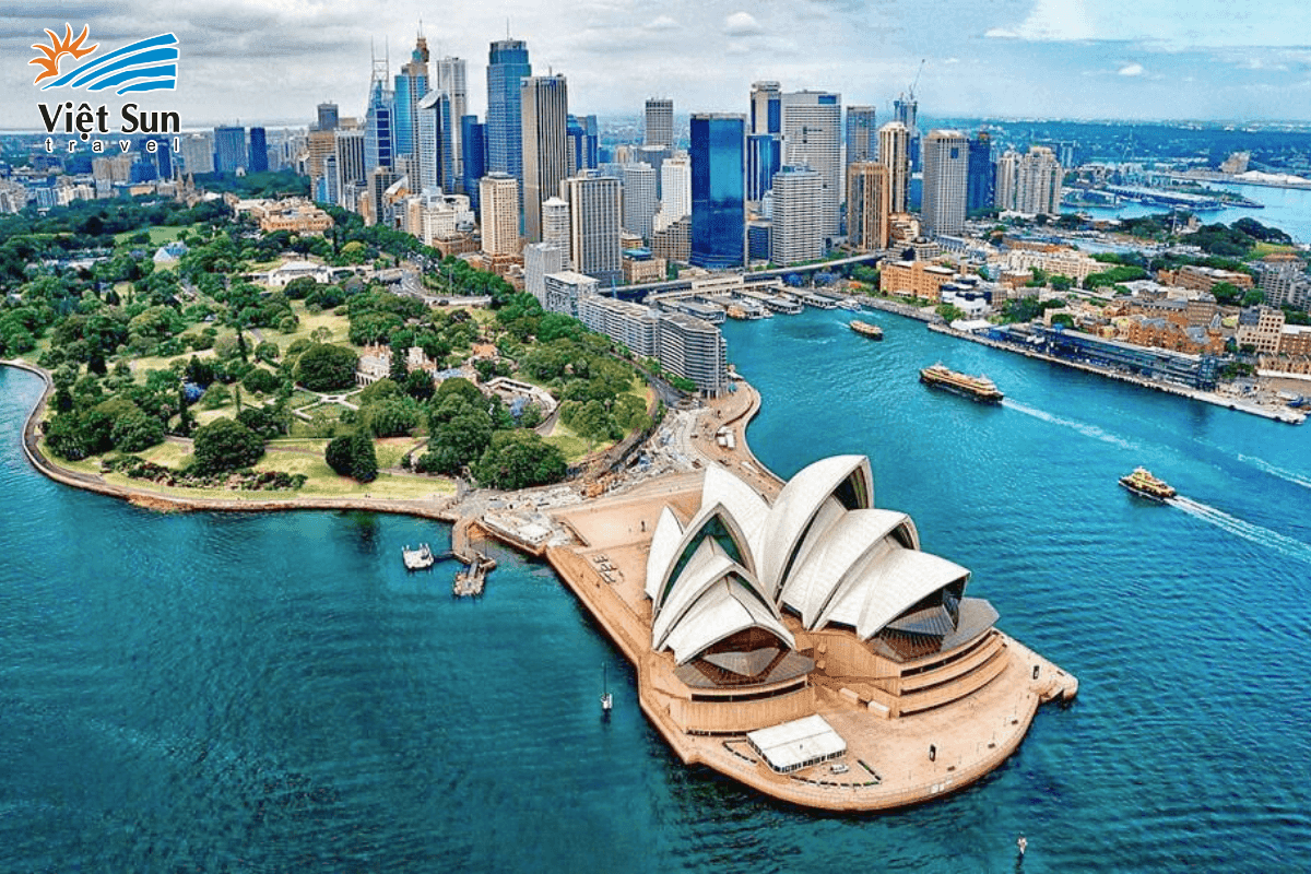 Toàn cảnh nhà hát con sò