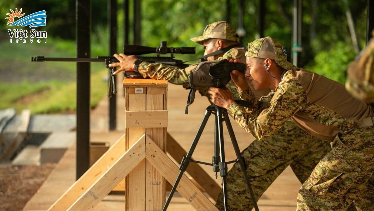 Trải nghiệm bắn súng đạn thật trường bắn quân đội hoàng gia thái lan