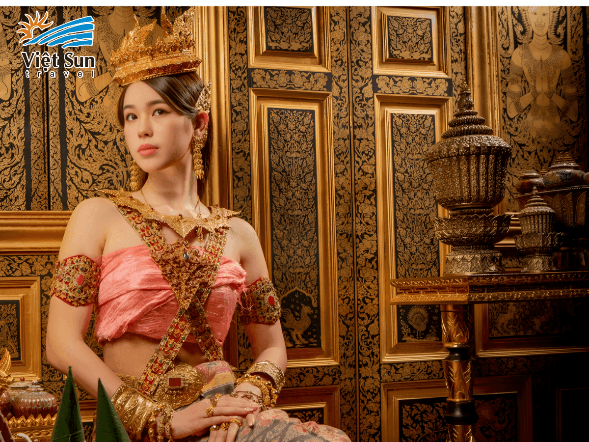 Trải nghiệm mặc trang phục truyền thống Thái Lan tại Ayutthaya