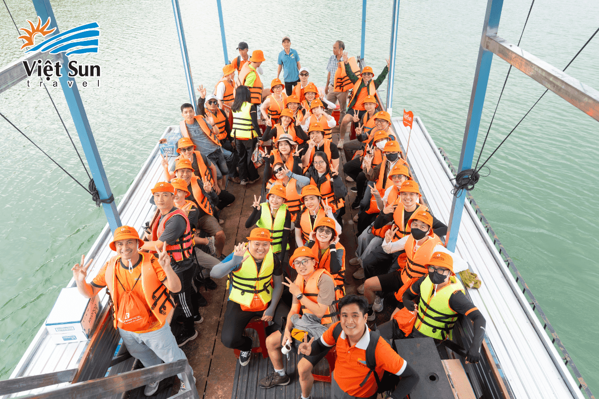 Trekking Đa Mi - Viet Sun Travel hành khách di chuyển đến Đa Mi