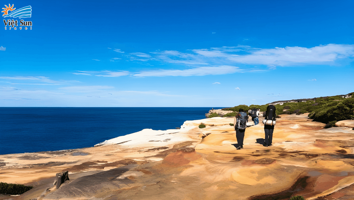 Trekking tại vườn Quốc Gia Royal.Viet Sun Travel