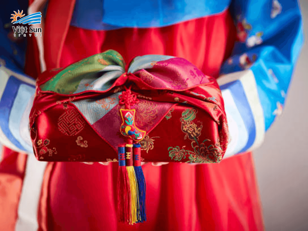 Văn hóa tặng quà tại Hàn Quốc mang đậm tính truyền thống và sự trân trọng