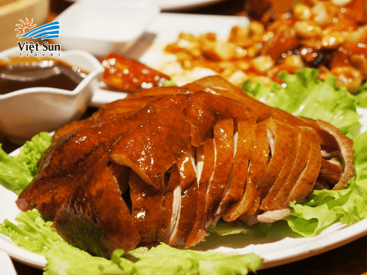 Vịt quay Bắc Kinh – biểu tượng của ẩm thực truyền thống Trung Quốc
