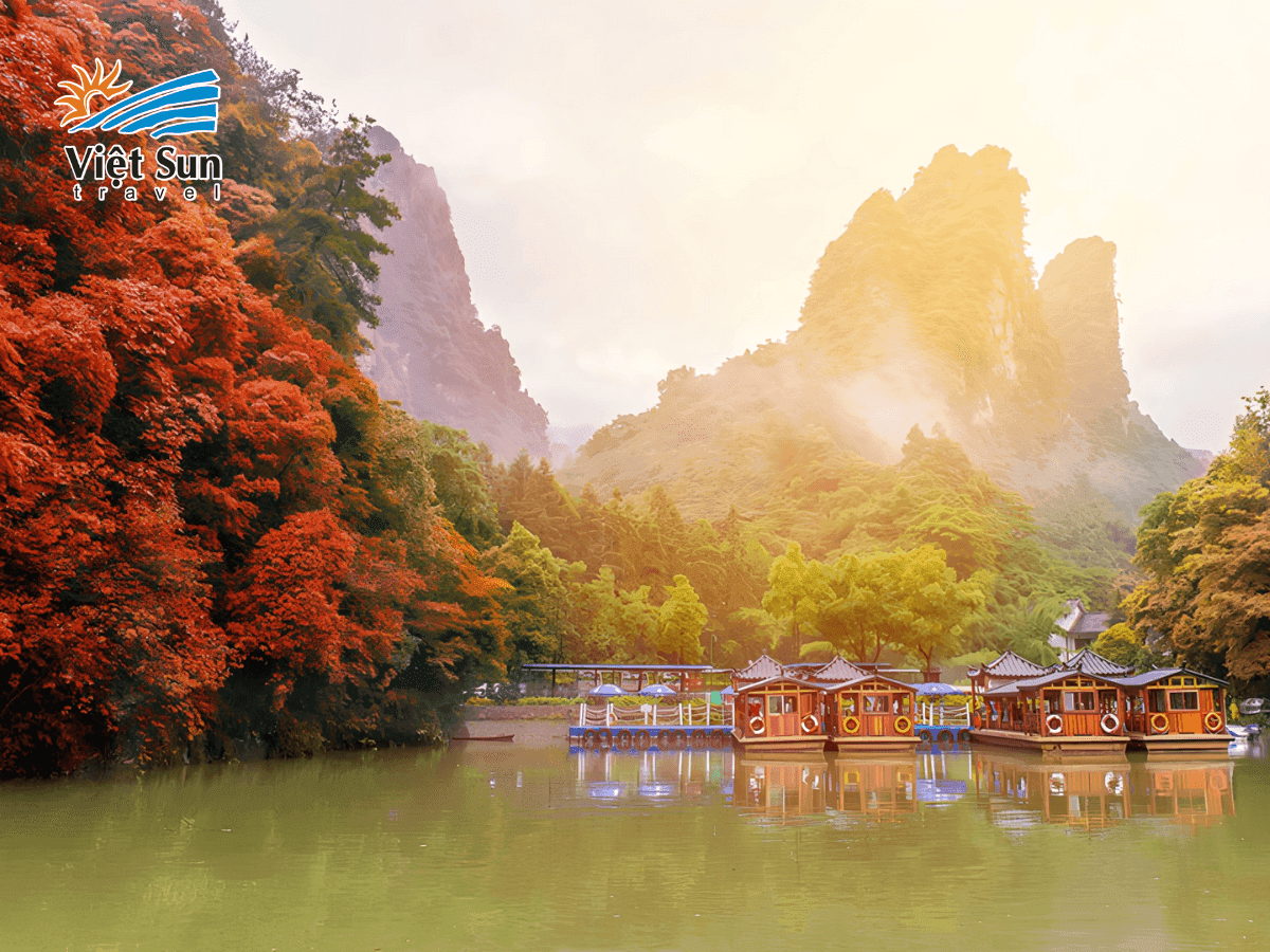 Vũ Lăng Nguyên mùa thu – bức tranh sắc màu thiên nhiên tuyệt đẹp