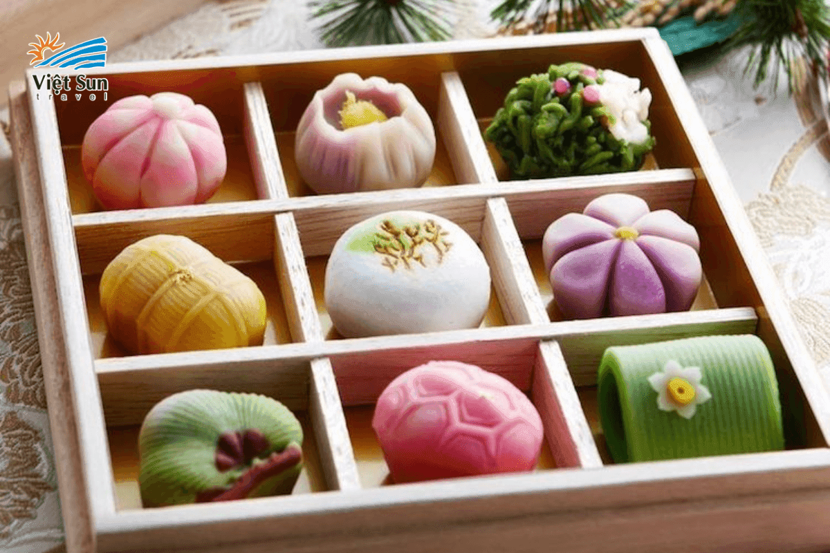 Wagashi – Bánh ngọt truyền thống tinh tế của Nhật Bản.