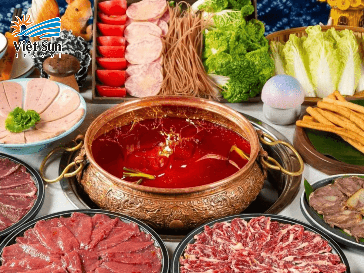 lẩu bò Yak - món ăn truyền thống gia đình Tây Tạng