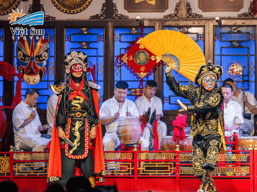 Biến Diện Trung Hoa - Kịch Đổi Mặt trải nghiệm trong tour trung quốc