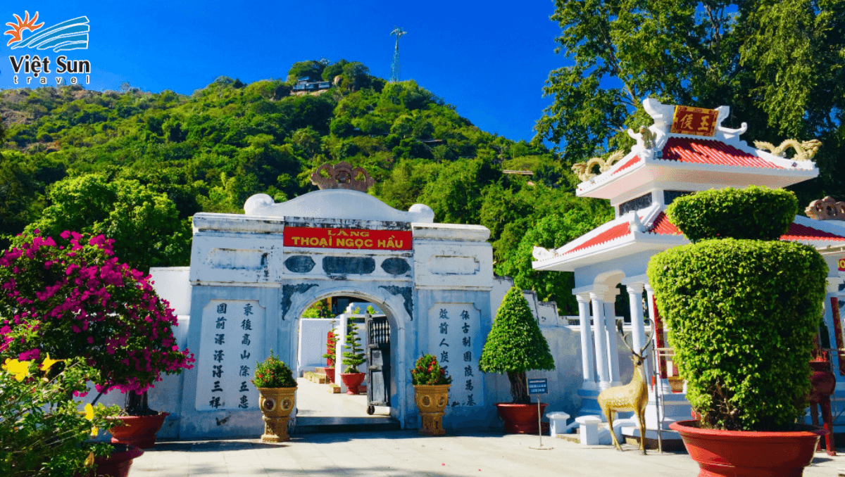 thoại ngọc hầu