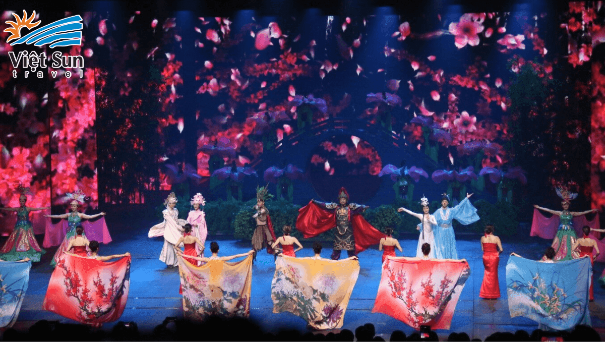 thưởng thức show thiên cổ tình tour phượng hoàng cổ trấn